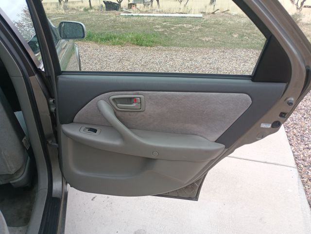 97 CAMRY LE (13).jpg